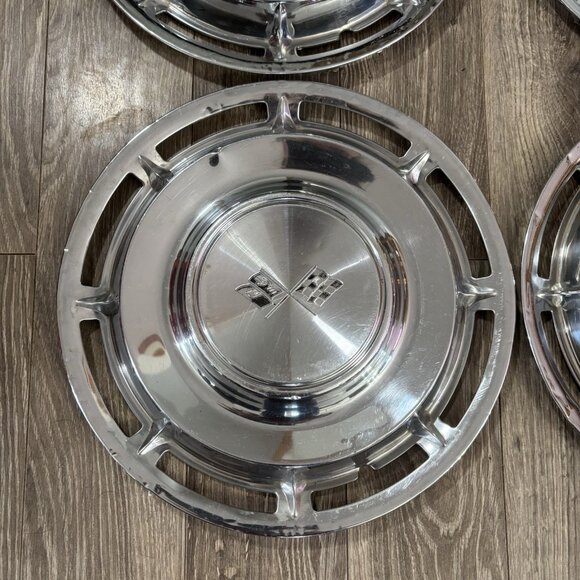 VTG 1960's Chevrolet Chevy Impala Cross Flag Wheel Covers Hubcaps 4 Chrome 14" - Picture 3 of 9